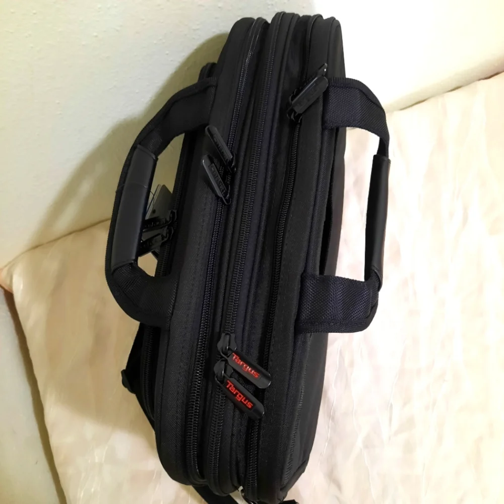 Targus black laptop briefcase